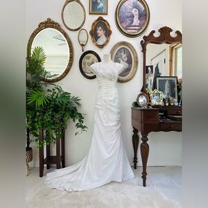 Elegant White Wedding Dress